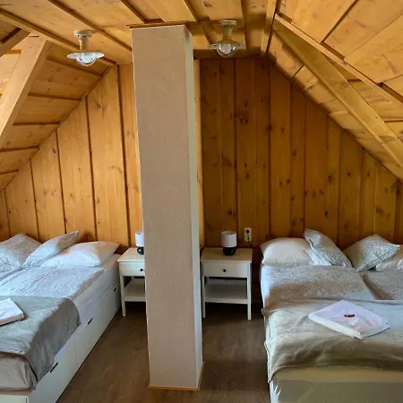 Bed & Breakfast Gyurka Kisroenkhaz